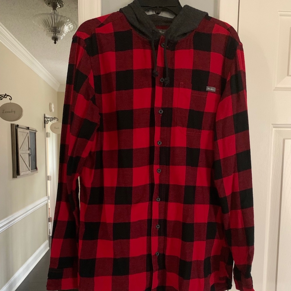 EDDIE BAUER MENS FLANNEL WITH HOOD
